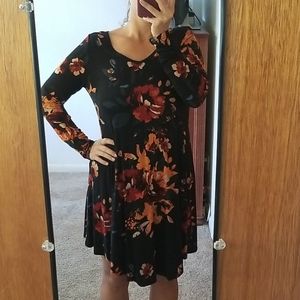 NWT black floral tshirt dress